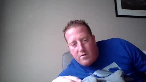 Snapshot of hockey258387 chatting on 01-04-25, 07:23 THE MAN online show from 01-04-25, 07:23