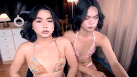 Snapshot of hoellygia chatting on 03-17-26, 08:06 IM NEW HERE ITS ME GIA online show from 03-17-26, 08:06