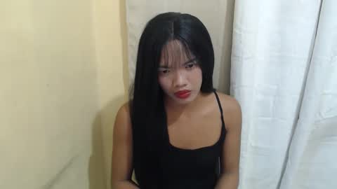 Guinevere3 online show from 01-16-26, 03:05