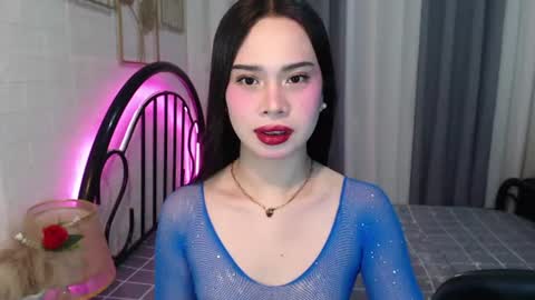 hoelymolly online show from 06-21-26, 07:05
