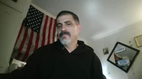 Snapshot of hoglegg99384194 chatting on 05-31-26, 09:27 hoglegg99384194 online show from 05-31-26, 09:27