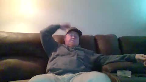 Snapshot of holden994 chatting on 11-08-25, 01:55 holden994 online show from 11-08-25, 01:55