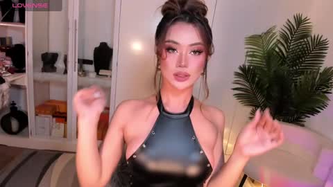 Ms. Laura online show from 01-12-25, 09:08