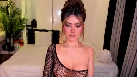 Ms. Laura online show from 09-21-25, 07:54