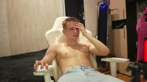 Extaz  Athrey  Howard online show from 10-10-25, 08:30