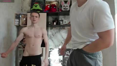 Snapshot of holiday_boys chatting on 03-16-26, 07:12 Extaz Athrey Howard online show from 03-16-26, 07:12