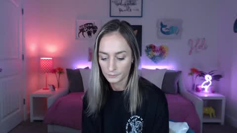 Holi Hurricane online show from 09-16-25, 02:12