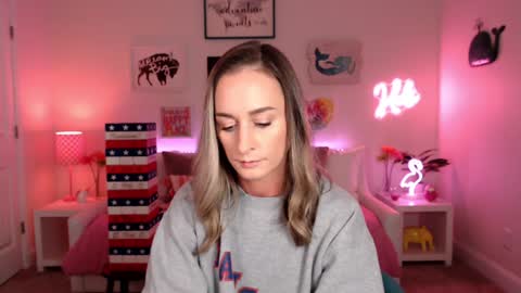 Holi Hurricane online show from 11-23-25, 03:50