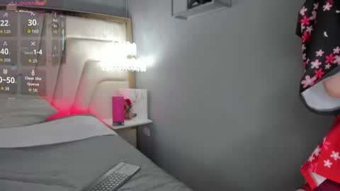 Snapshot of hollannd_ chatting on 07-09-26, 05:17 Holland online show from 07-09-26, 05:17