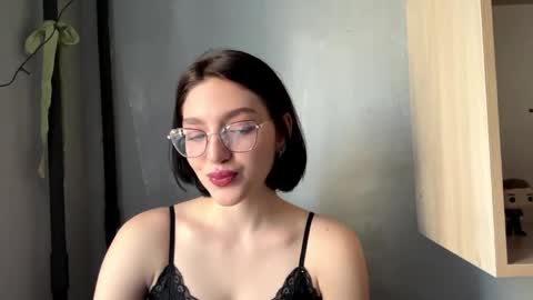 Sofia online show from 04-04-26, 05:16