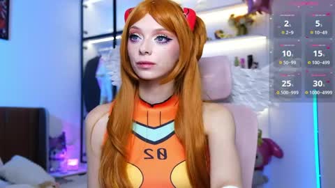 Snapshot of holliwould_ chatting on 06-03-26, 12:30 Holli online show from 06-03-26, 12:30