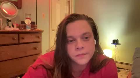 Hollys Drive threw Side Of CB. online show from 12-19-24, 04:45