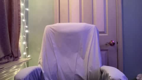 Hollys Drive threw Side Of CB. online show from 12-25-24, 07:35