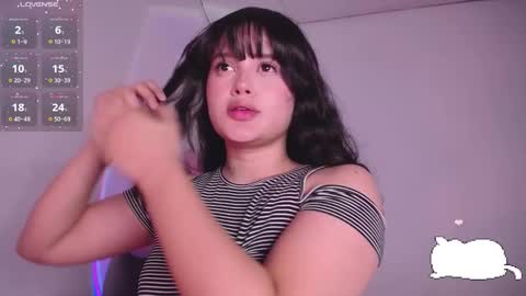 holly_16 online show from 02-16-25, 12:19