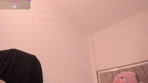 holly_16 online show from 05-15-26, 09:11