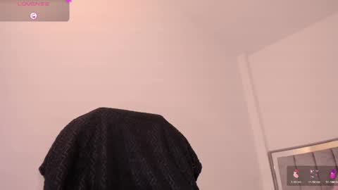 holly_16 online show from 05-23-26, 12:27
