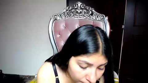 holly online show from 02-11-25, 12:16