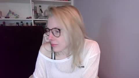 holly_bourbon online show from 03-04-26, 06:58