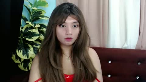 holly_maria69 online show from 03-12-26, 05:52