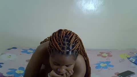 Snapshot of holly_molly11 chatting on 10-06-25, 09:56 holly molly11 online show from 10-06-25, 09:56