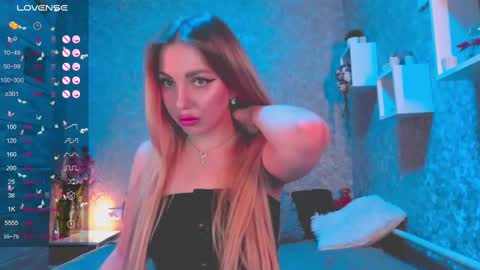 holly_molly8 online show from 12-27-24, 09:00