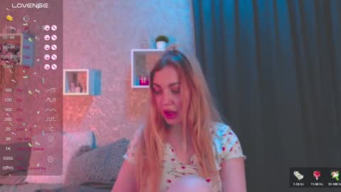 holly_molly8 online show from 01-22-25, 09:21