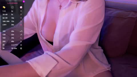 Molly online show from 12-18-25, 01:50