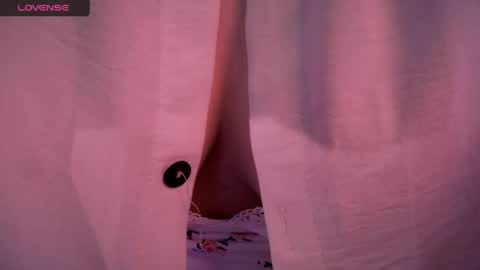 Snapshot of holly_molly_69 chatting on 05-02-26, 03:22 Molly online show from 05-02-26, 03:22