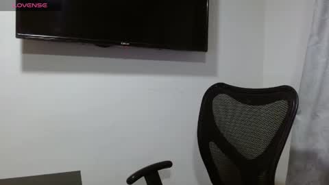 Holly online show from 05-10-26, 03:01