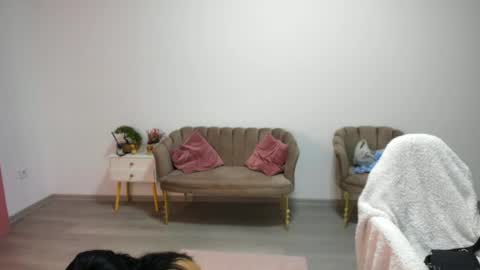 Snapshot of holly_wood18 chatting on 06-26-26, 08:08 holly_wood18 online show from 06-26-26, 08:08