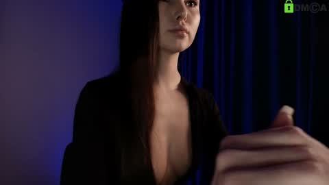 hollyextra online show from 01-14-26, 07:25