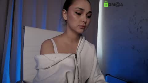 hollyextra online show from 04-02-26, 02:58