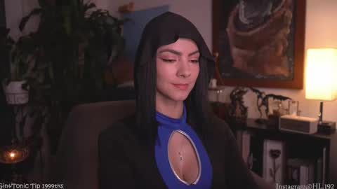 Holly Linder online show from 10-11-25, 02:00