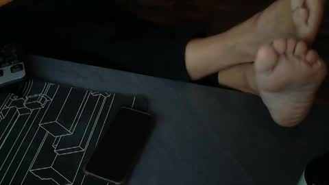 hollymollysucker online show from 12-22-25, 04:04