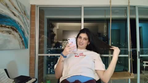 hollyshit_ online show from 10-07-25, 11:57