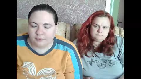 HollyXEva online show from 05-07-26, 09:03