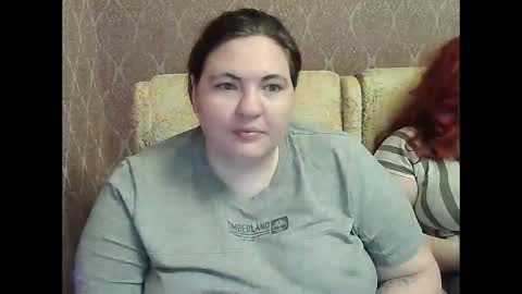 HollyXEva online show from 05-09-26, 05:40