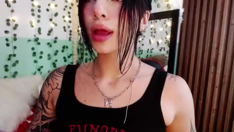holly online show from 01-05-25, 08:00