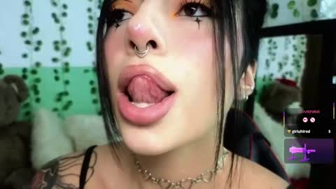 holly online show from 01-18-25, 02:55