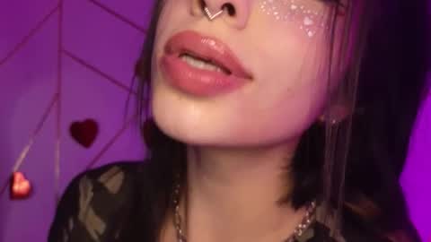 holly online show from 03-11-26, 03:23