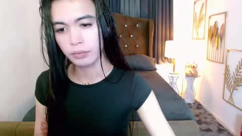 yumi online show from 03-20-26, 11:04