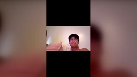 Snapshot of holozmauinui chatting on 02-13-26, 08:21 holozmauinui online show from 02-13-26, 08:21