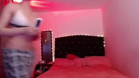 Juli online show from 05-10-26, 03:23