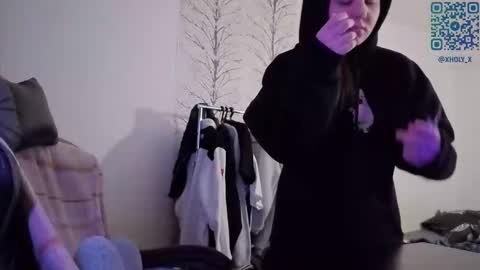 Kviki online show from 03-19-26, 03:10