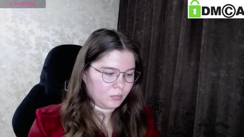 Welcome guys  Pleasure to see you all here  My name is MichaelaTip menu is active Private is open  online show from 02-11-26, 05:18
