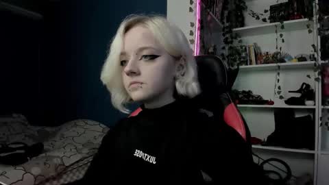 holy_mistresss online show from 11-08-25, 09:31