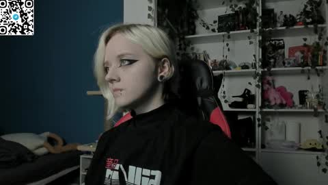 holy_mistresss online show from 11-26-25, 09:32