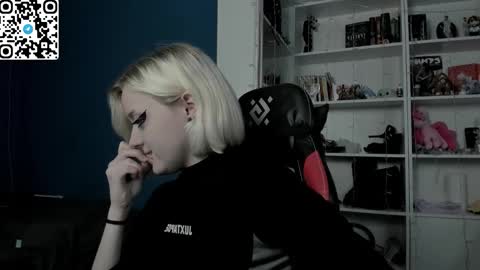 holy_mistresss online show from 12-23-25, 09:40