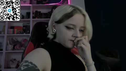 holy_mistresss online show from 05-10-26, 08:41