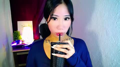 holy_samyx online show from 10-01-25, 03:34